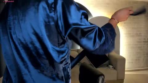 Snapshot of scarlettboss_ chatting on 12-16-25, 10:53 Scarlett online show from 12-16-25, 10:53