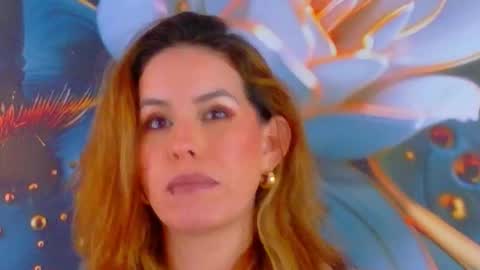 Snapshot of scarlette04 chatting on 01-18-26, 08:23 SCARLETTE online show from 01-18-26, 08:23