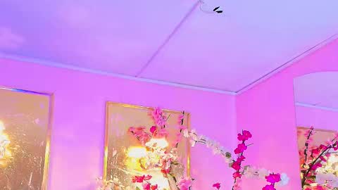 Snapshot of scarlette04 chatting on 02-20-26, 07:58 SCARLETTE online show from 02-20-26, 07:58