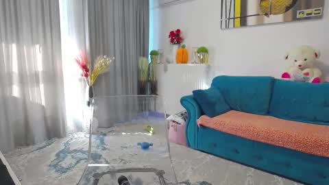 Snapshot of scarlettemptations chatting on 10-30-25, 06:37 Scarlett online show from 10-30-25, 06:37