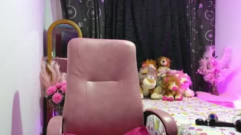 Snapshot of scarletteowens chatting on 12-25-24, 11:53 Scarlette online show from 12-25-24, 11:53