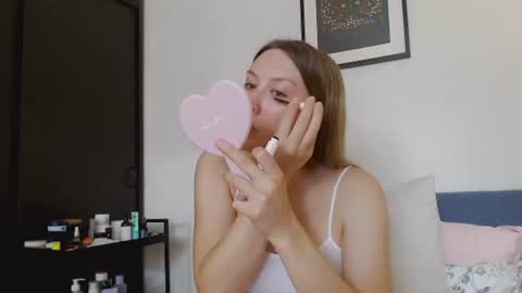 Scarlett online show from 07-15-26, 08:41