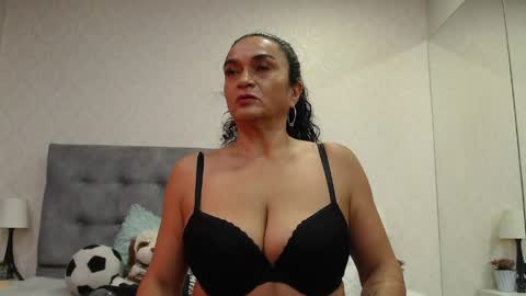 Snapshot of scarlettgreen_ chatting on 06-06-26, 10:20 Scartt online show from 06-06-26, 10:20