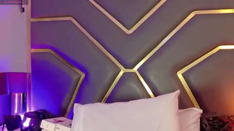Snapshot of scarletthott1 chatting on 05-08-26, 11:59 Scarlett Hot online show from 05-08-26, 11:59