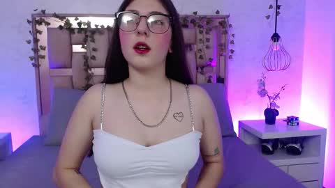 Snapshot of scarlettroxx chatting on 11-20-25, 11:21 Scarlet online show from 11-20-25, 11:21