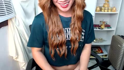 Queen Scarlet online show from 12-19-24, 03:30