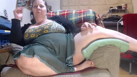 Scarlotta online show from 10-28-25, 06:32