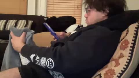 Snapshot of scarsss06 chatting on 01-12-26, 01:33 scarsss06 online show from 01-12-26, 01:33