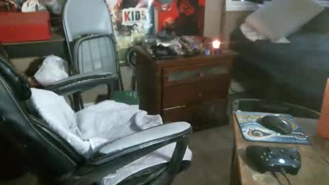 Snapshot of schemin10248 chatting on 04-20-26, 01:30 schemin10248 online show from 04-20-26, 01:30