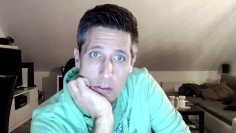 Snapshot of schnuckigeil chatting on 12-02-24, 03:47 Dildomen online show from 12-02-24, 03:47