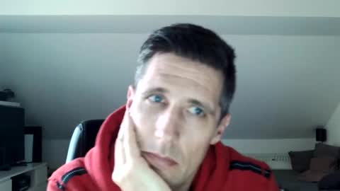 Snapshot of schnuckigeil chatting on 01-15-25, 02:35 Dildomen online show from 01-15-25, 02:35