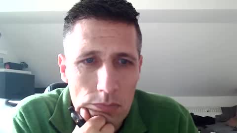 Snapshot of schnuckigeil chatting on 02-21-25, 11:22 Dildomen online show from 02-21-25, 11:22