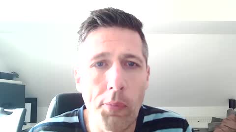 Snapshot of schnuckigeil chatting on 03-04-25, 12:01 Dildomen online show from 03-04-25, 12:01