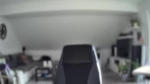 Snapshot of schnuckigeil chatting on 12-01-25, 11:04 Dildomen online show from 12-01-25, 11:04