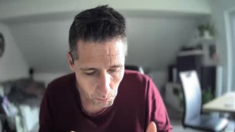 Snapshot of schnuckigeil chatting on 12-02-25, 11:37 Dildomen online show from 12-02-25, 11:37