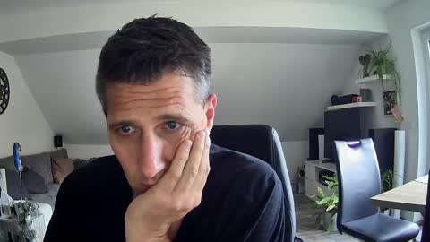 Snapshot of schnuckigeil chatting on 05-19-26, 11:49 Dildomen online show from 05-19-26, 11:49