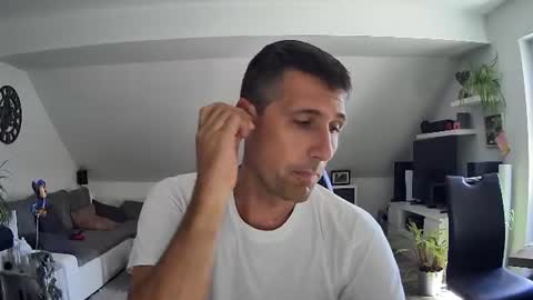Snapshot of schnuckigeil chatting on 06-24-26, 09:19 Dildomen online show from 06-24-26, 09:19