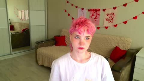 Rina online show from 09-17-25, 11:01