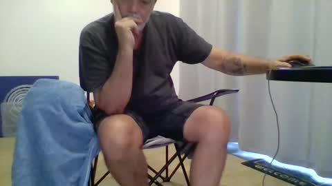 Snapshot of schooner73 chatting on 12-17-24, 02:44 Schooner73 online show from 12-17-24, 02:44