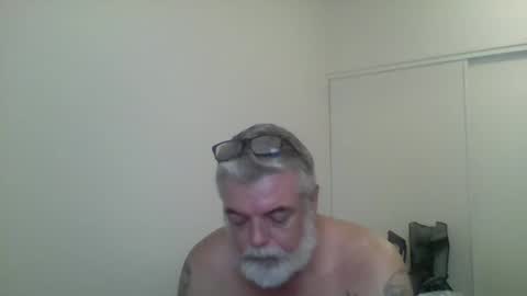 Snapshot of schooner73 chatting on 02-10-25, 02:19 Schooner73 online show from 02-10-25, 02:19