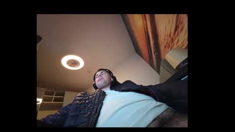 Snapshot of schosch01 chatting on 09-18-25, 09:39 schosch01 online show from 09-18-25, 09:39