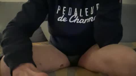 Snapshot of schwanzius939202 chatting on 01-12-26, 07:52 schwanzius939202 online show from 01-12-26, 07:52