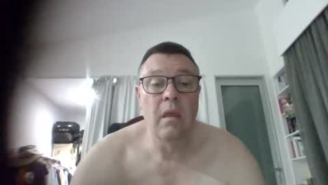 Snapshot of scoobs71 chatting on 12-19-24, 01:51 Scoobs online show from 12-19-24, 01:51