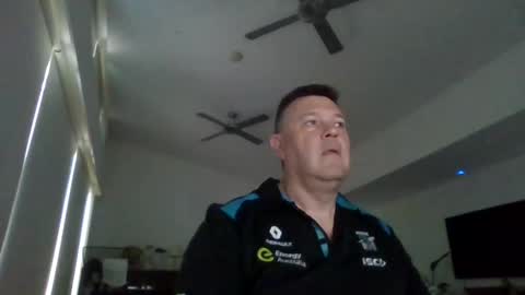 Snapshot of scoobs71 chatting on 01-18-25, 06:56 Scoobs online show from 01-18-25, 06:56