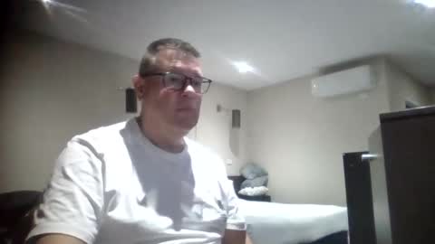 Snapshot of scoobs71 chatting on 10-15-25, 08:47 Scoobs online show from 10-15-25, 08:47