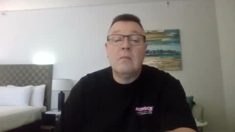 Scoobs online show from 04-26-26, 01:42