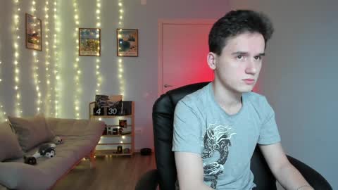 Thomas brunette and Alex blond online show from 12-16-24, 05:06