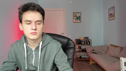 Thomas brunette and Alex blond online show from 02-03-25, 09:19