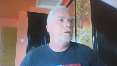 Snapshot of scoti55 chatting on 03-27-26, 01:33 scoti55 online show from 03-27-26, 01:33