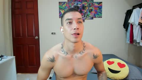 Snapshot of scotrisse chatting on 10-08-25, 04:59 Daniel martinez - Independent model online show from 10-08-25, 04:59