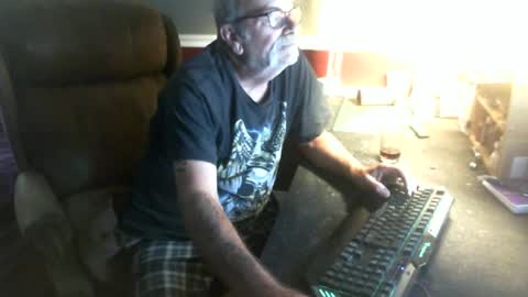Snapshot of scotsman_62 chatting on 07-26-26, 07:48 scotsman_62 online show from 07-26-26, 07:48
