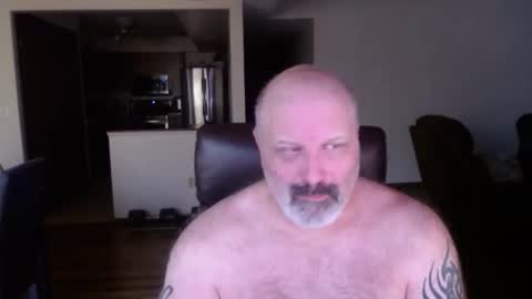 Snapshot of scott35inmentor chatting on 12-14-25, 06:23 scott35inmentor online show from 12-14-25, 06:23