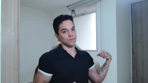 Twitter Scott brasher1 Instagram Camiloestuardo2 online show from 01-02-25, 06:56