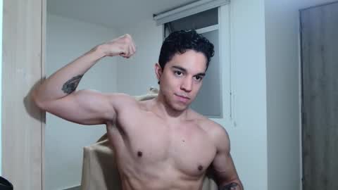 Twitter Scott brasher1 Instagram Camiloestuardo2 online show from 01-02-25, 10:01