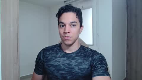 Twitter Scott brasher1 Instagram Camiloestuardo2 online show from 01-10-25, 08:37