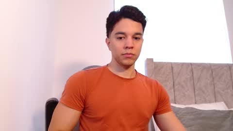 Twitter Scott brasher1 Instagram Camiloestuardo2 online show from 11-24-25, 09:47