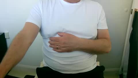 Snapshot of scotti30 chatting on 05-06-26, 11:04 Scott online show from 05-06-26, 11:04
