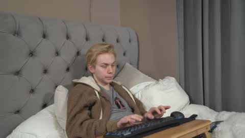 danny online show from 03-05-26, 02:24