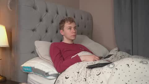 Snapshot of scottish_twink01 chatting on 05-10-26, 09:42 danny online show from 05-10-26, 09:42