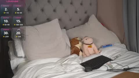 Snapshot of scottish_twink01 chatting on 05-31-26, 07:04 danny online show from 05-31-26, 07:04