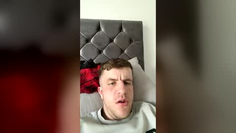 Snapshot of scottishguy220110 chatting on 06-15-26, 07:16 scottishguy220110 online show from 06-15-26, 07:16