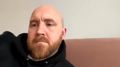 Snapshot of scottric chatting on 02-08-25, 02:05 SexyDaddy online show from 02-08-25, 02:05