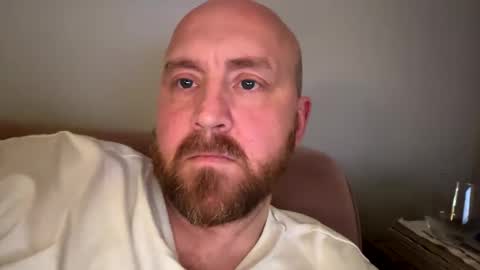 Snapshot of scottric chatting on 02-09-25, 05:22 SexyDaddy online show from 02-09-25, 05:22