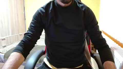 Snapshot of scotty_98 chatting on 01-01-25, 06:49 scotty_98 online show from 01-01-25, 06:49