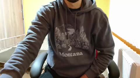 Snapshot of scotty_98 chatting on 01-02-25, 07:07 scotty_98 online show from 01-02-25, 07:07