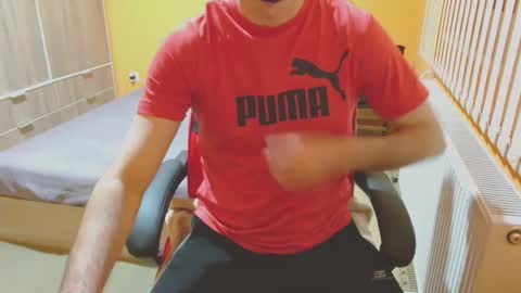 Snapshot of scotty_98 chatting on 01-06-25, 06:31 scotty_98 online show from 01-06-25, 06:31